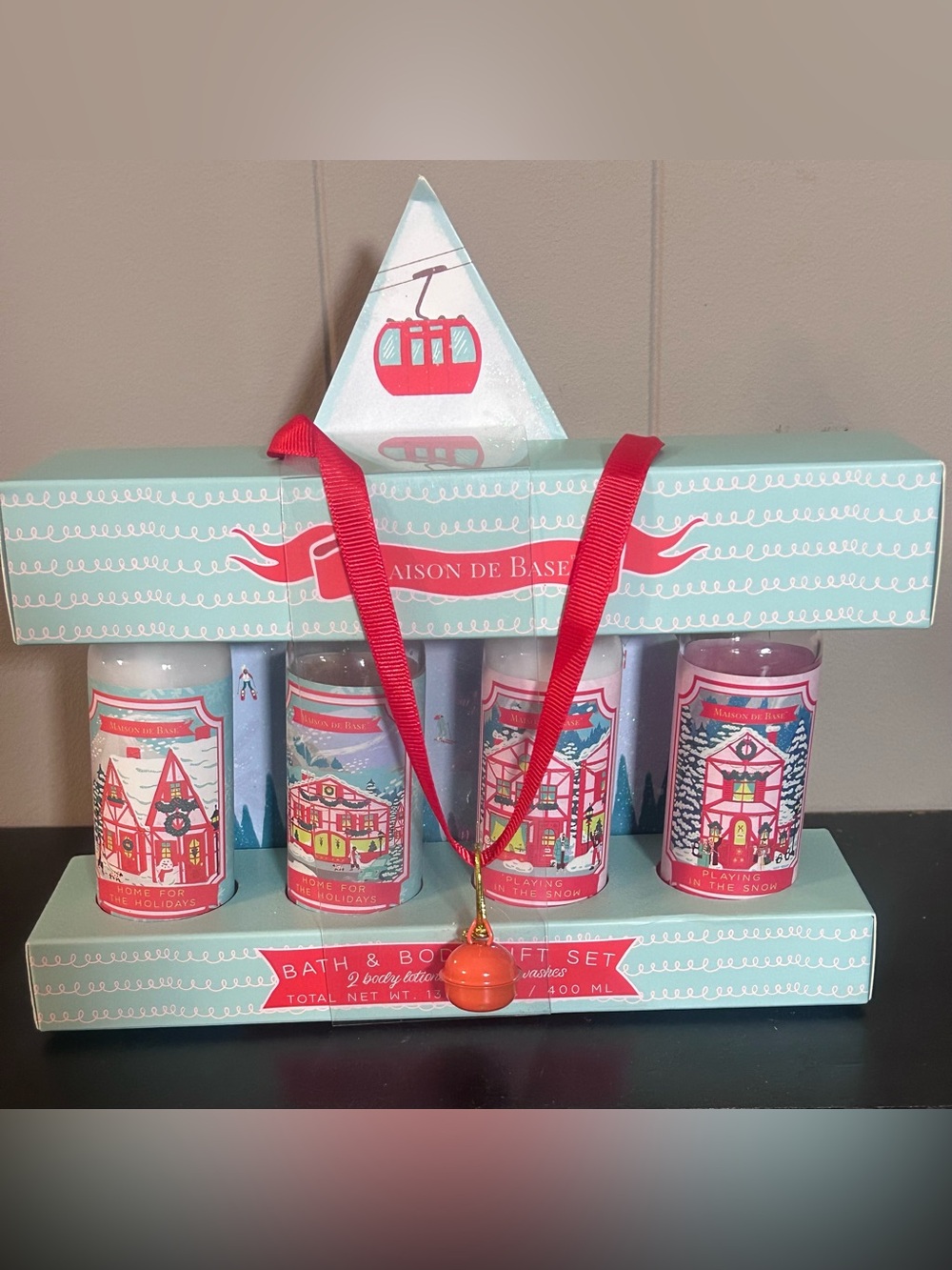 Maison de Base Vintage Christmas Bath & Body Gift Set 4 Pc Holiday